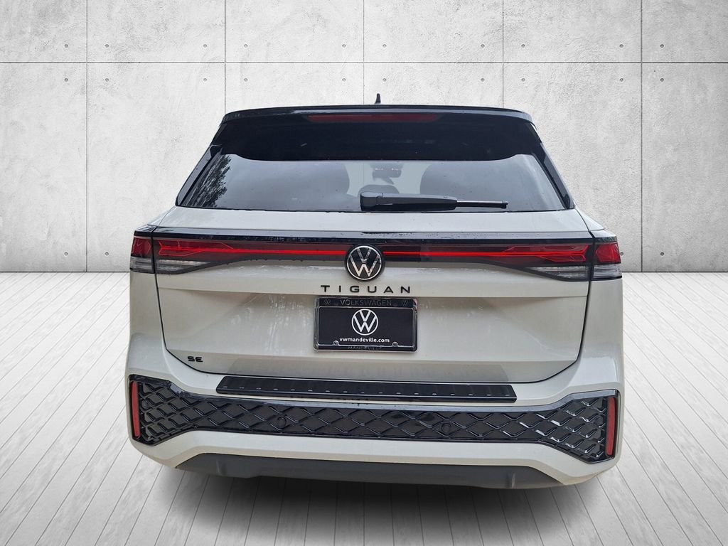 New 2026 Volkswagen Tiguan SE R-Line image 4