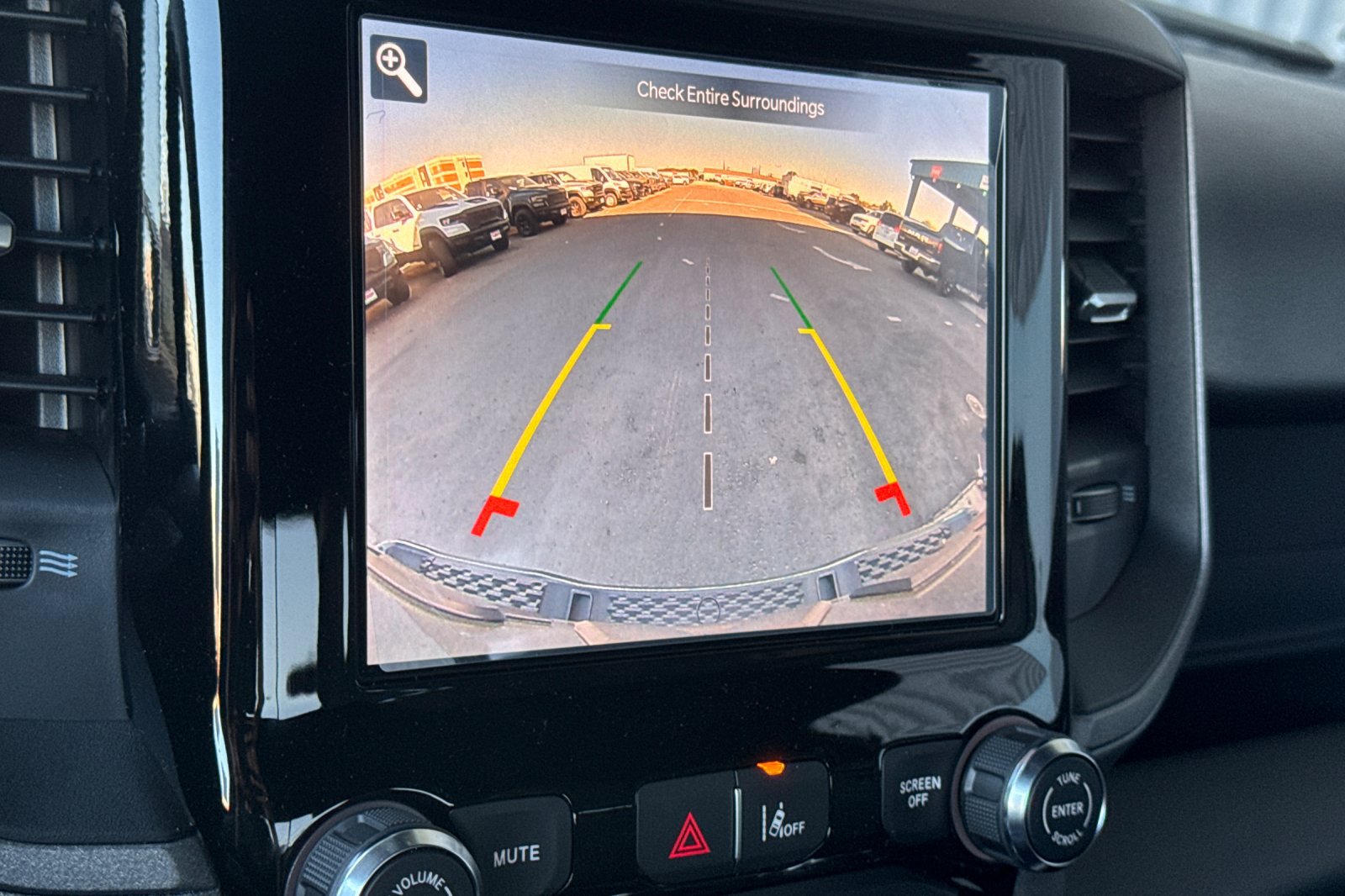 New 2027 RAM 1500 Express AWD/4WD image 17