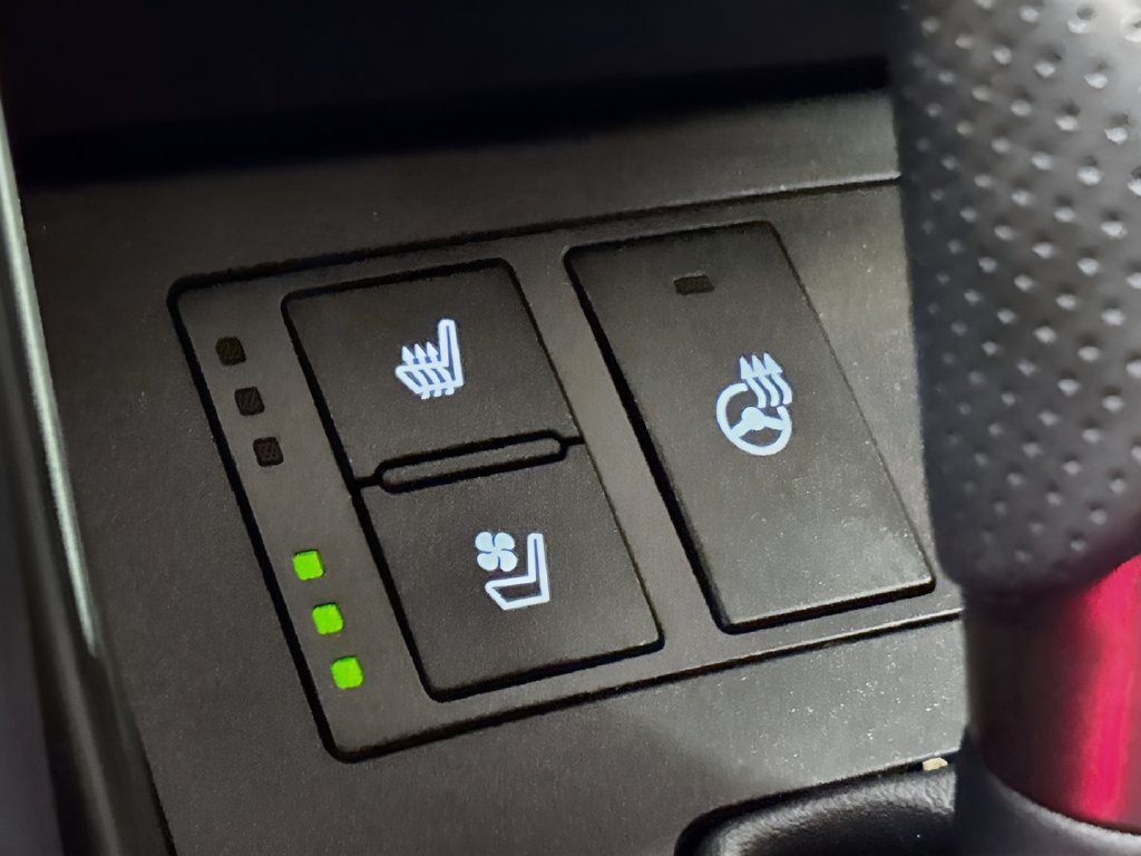 Used 2023 Lexus IS 350 F Sport w/ Navigation Package RWD image 20
