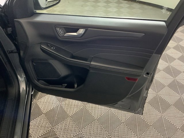 New 2026 Ford Escape SE image 37