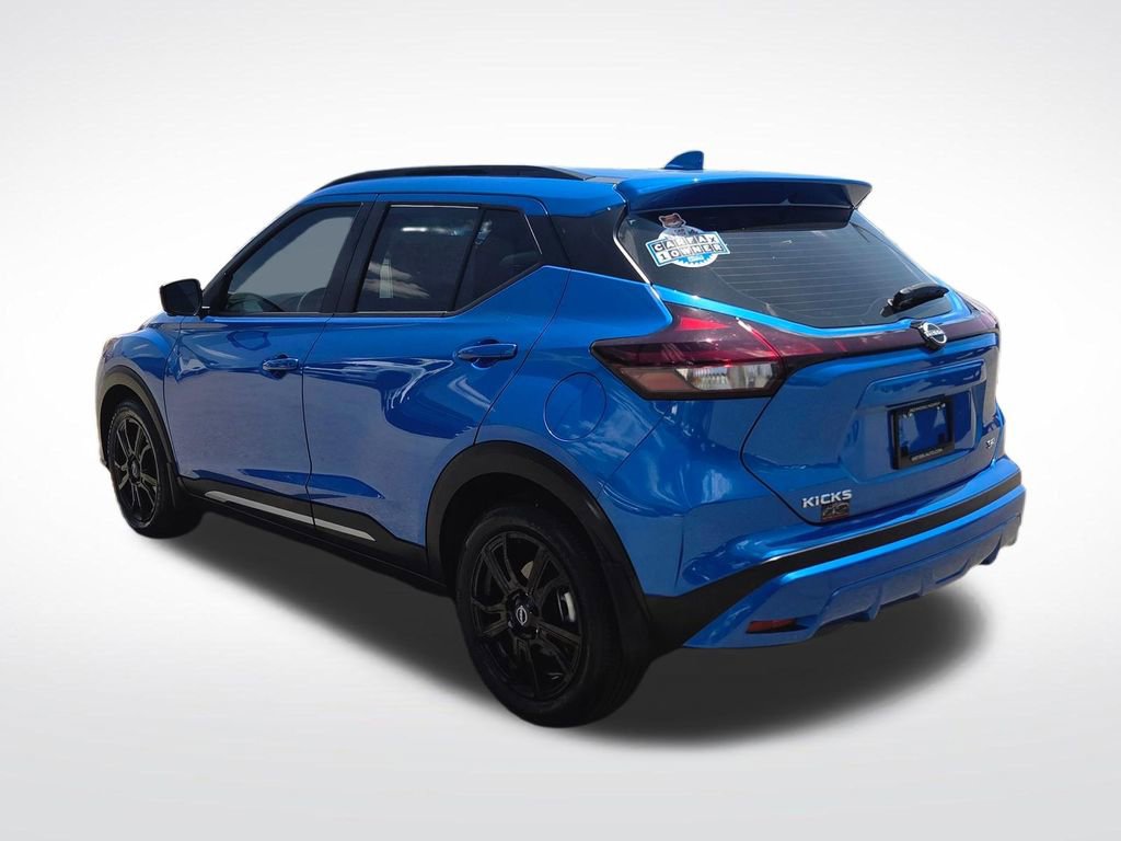 Used 2024 Nissan Kicks SR w/ SR Premium Package FWD image 6