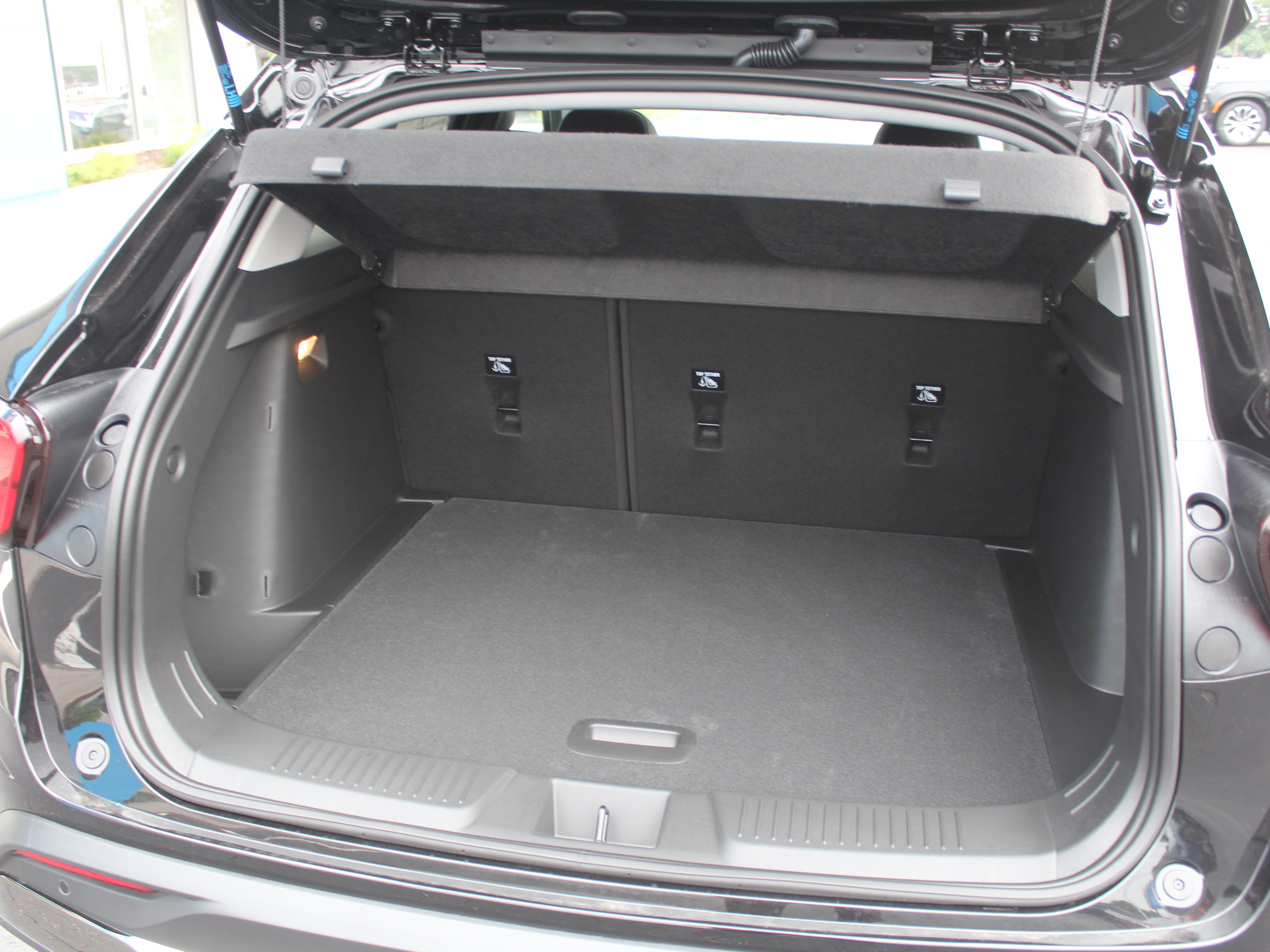 New 2026 Chevrolet Trax ACTIV w/ Sunroof Package FWD image 18