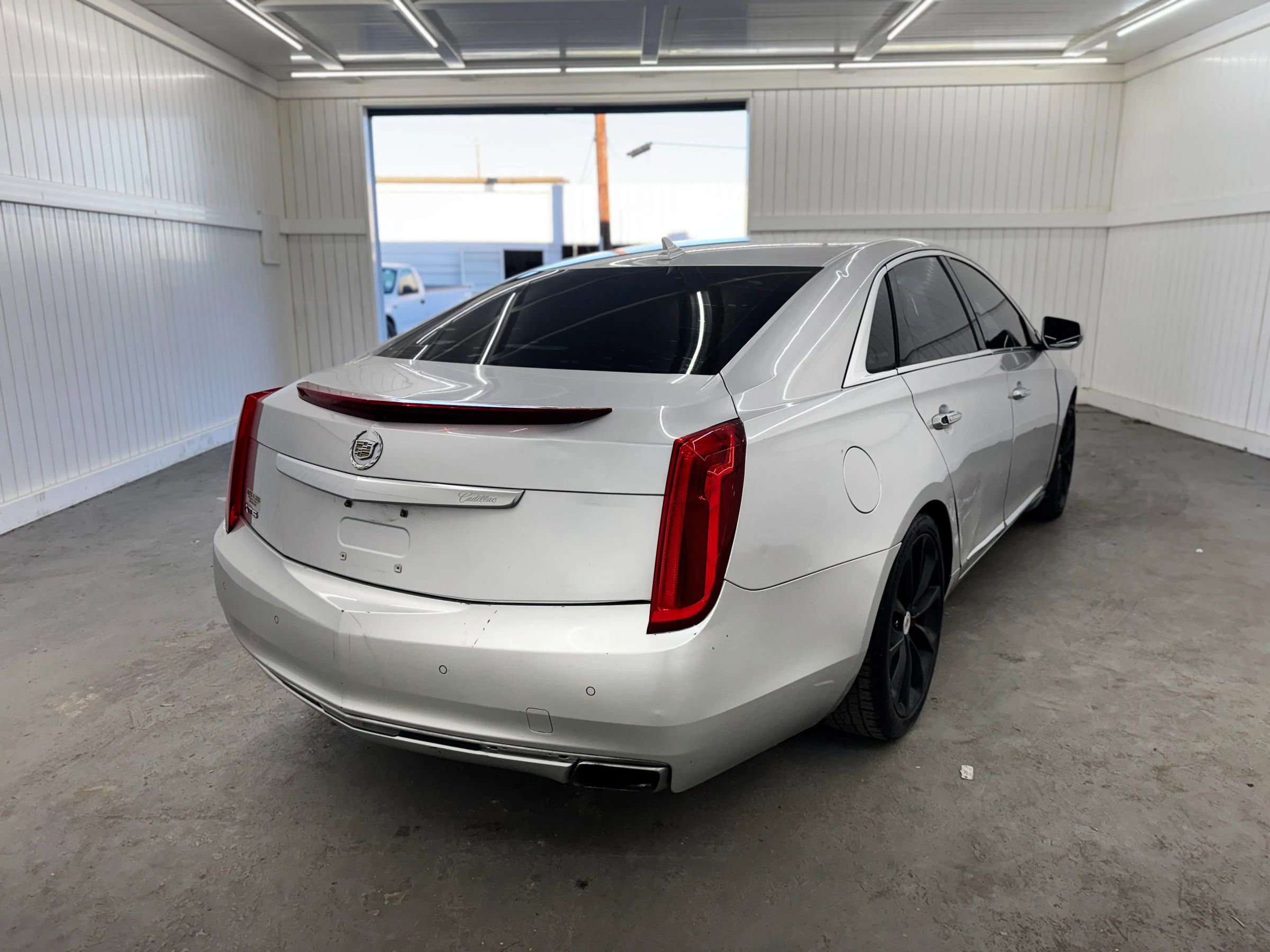 Used 2014 Cadillac XTS Luxury image 6