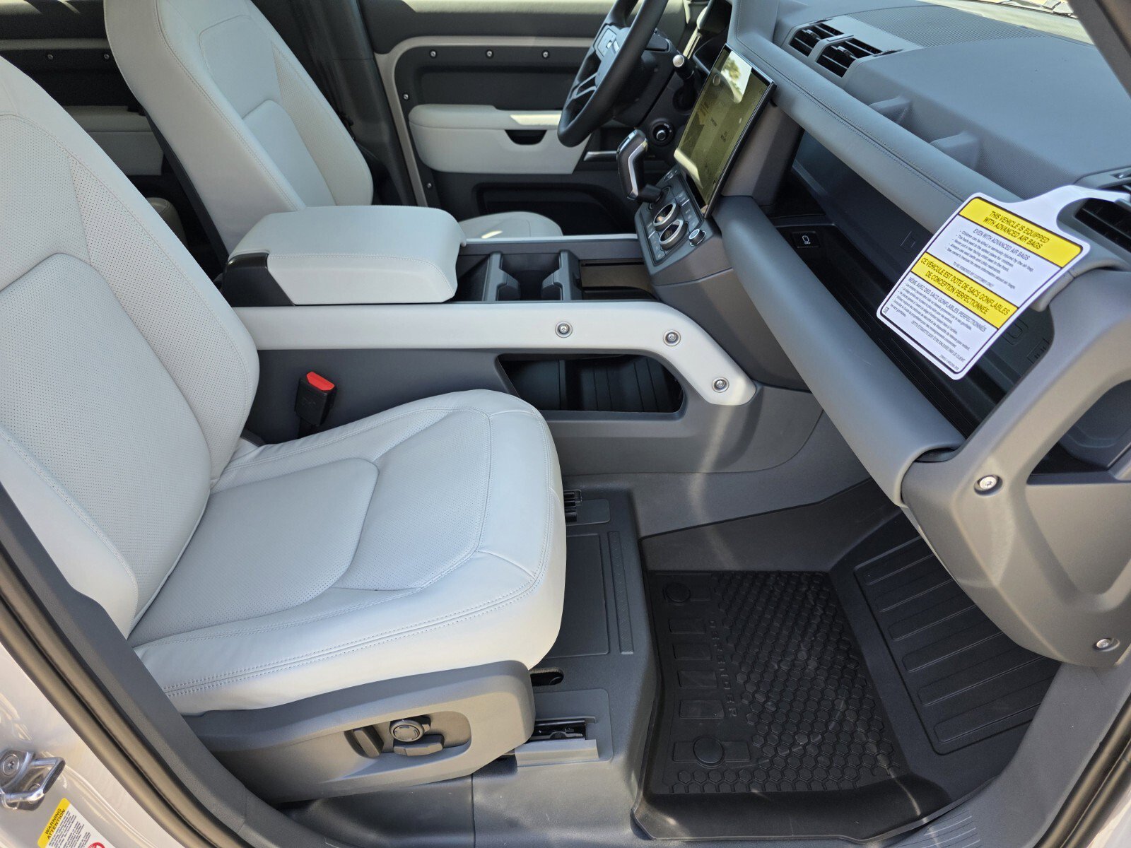 New 2026 Land Rover Defender 110 S image 3