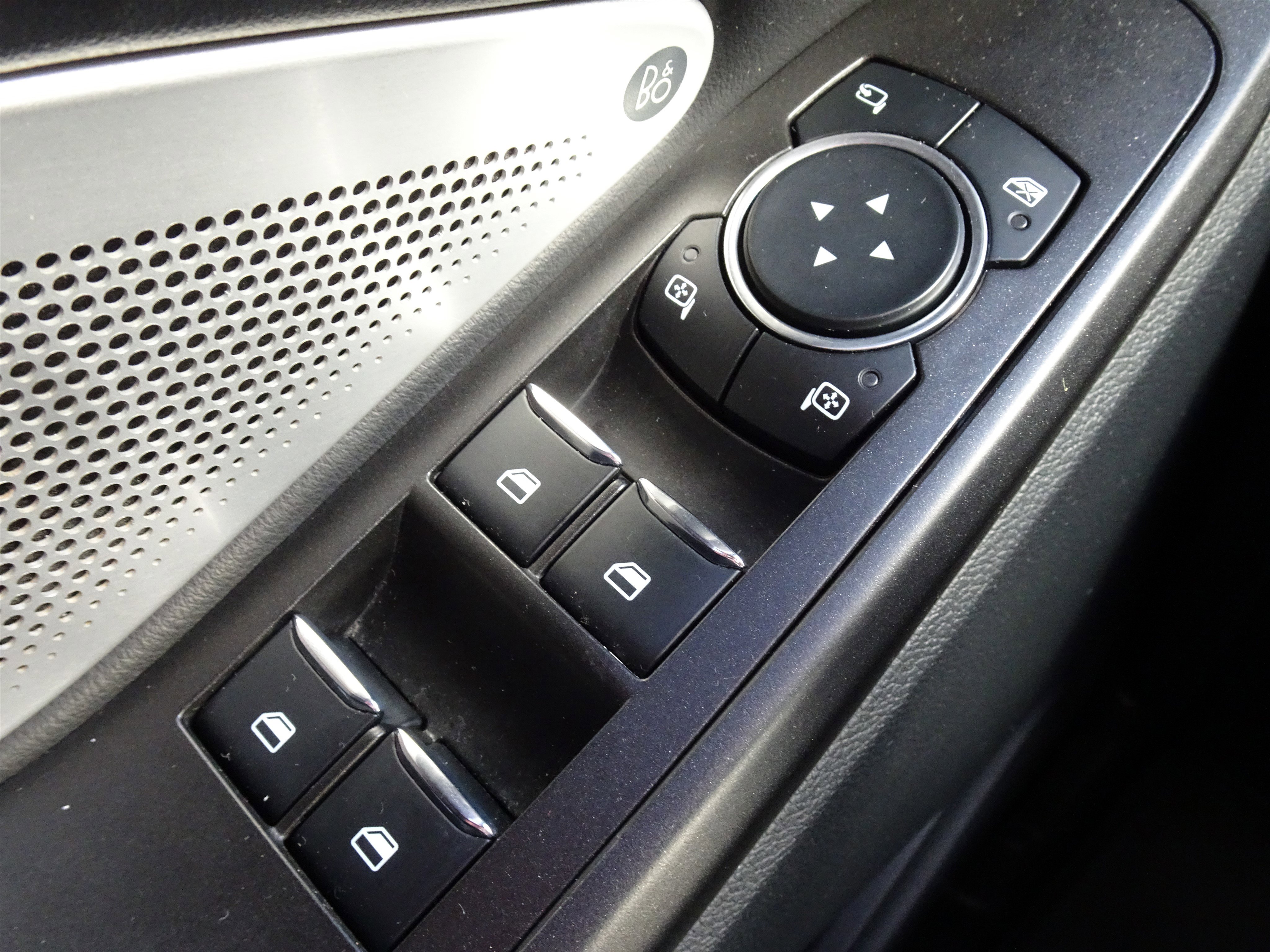 Used 2020 Ford Explorer ST w/ ST Street Pack image 29