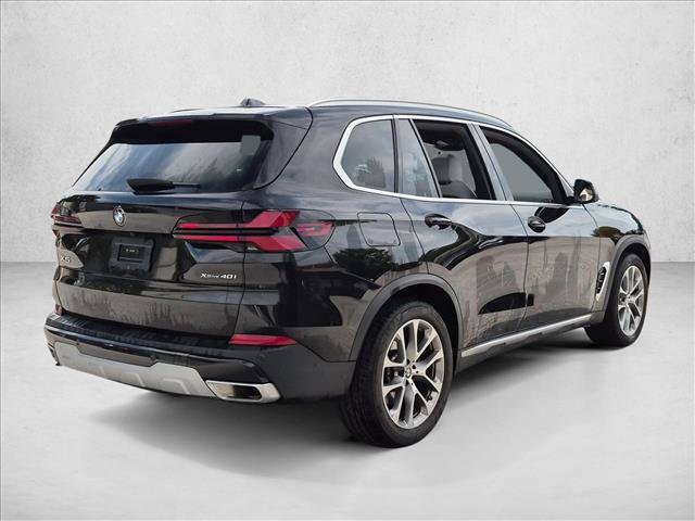 Used 2024 BMW X5 xDrive40i w/ Parking Assistance Package AWD/4WD image 5