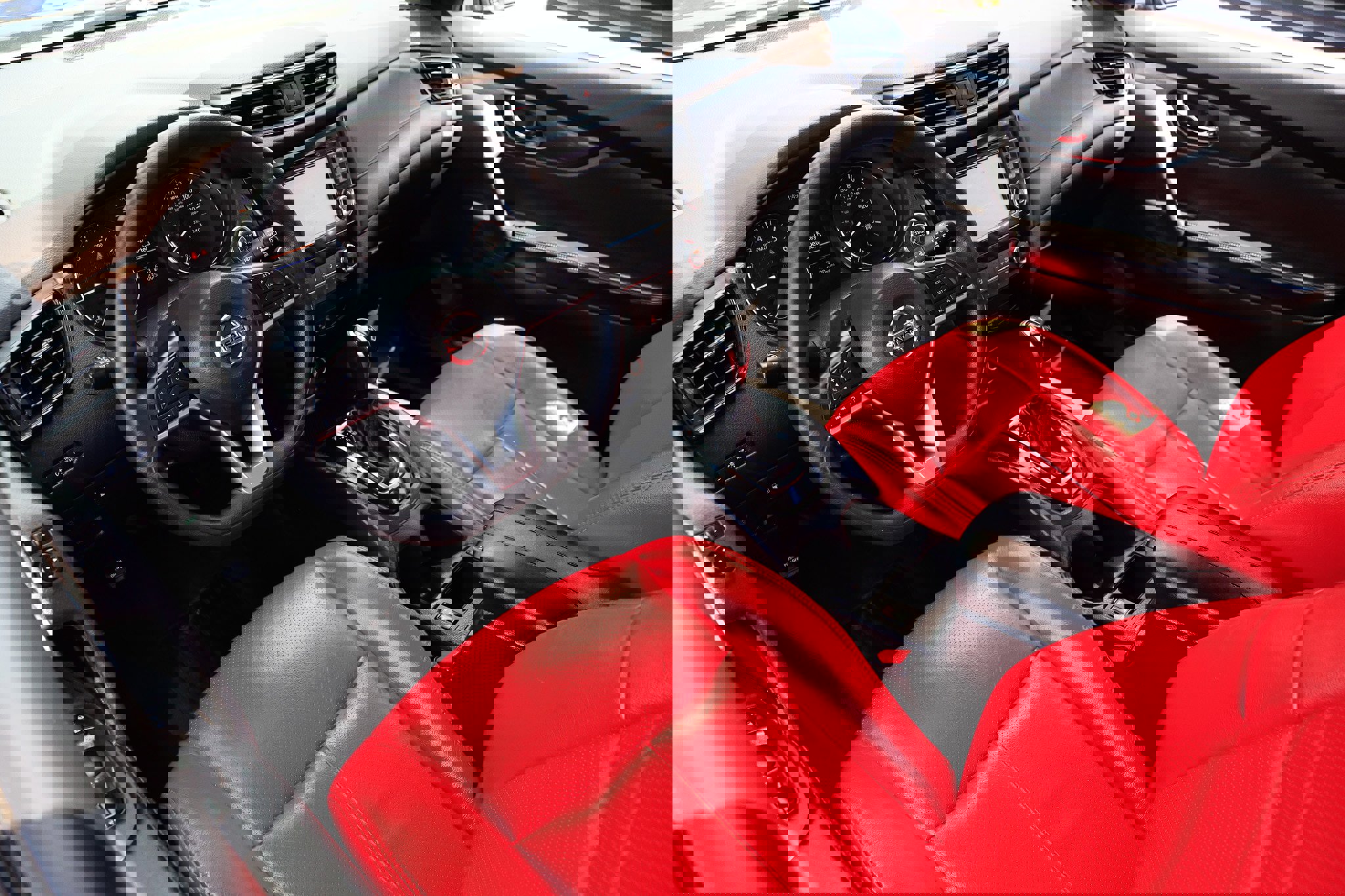 Used 2019 Nissan Rogue SV image 6