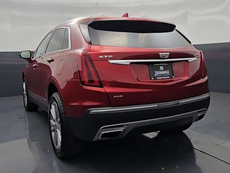 Used 2024 Cadillac XT5 Premium Luxury AWD/4WD image 11