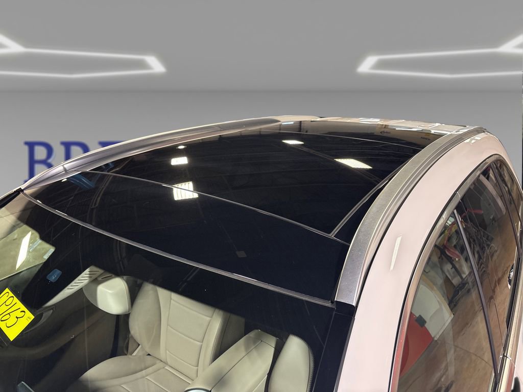 Used 2019 Mercedes-Benz GLC 300 4MATIC image 12