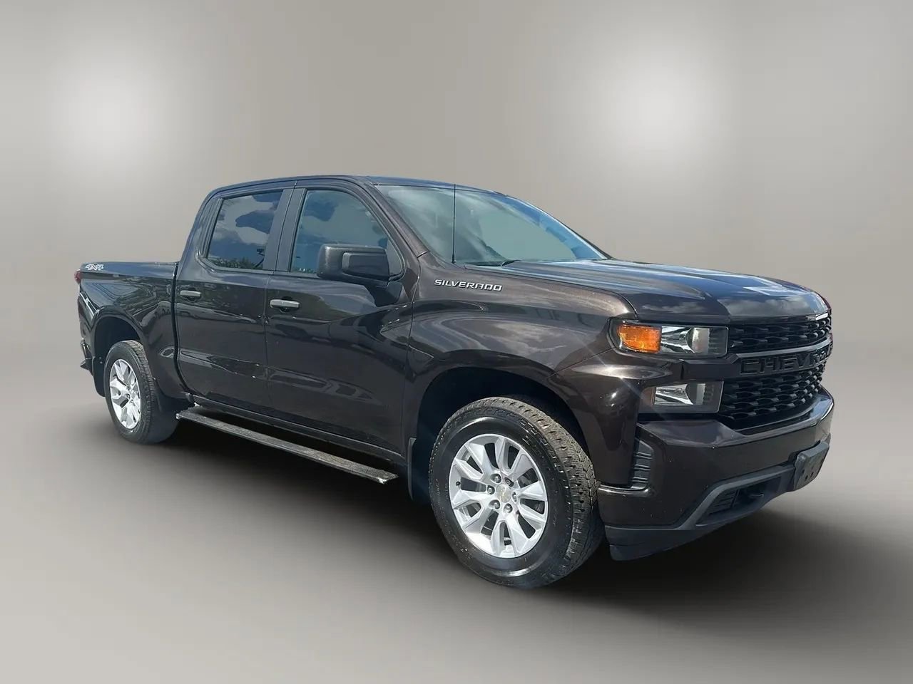 Used 2019 Chevrolet Silverado 1500 Custom w/ Custom Value Package AWD/4WD image 7