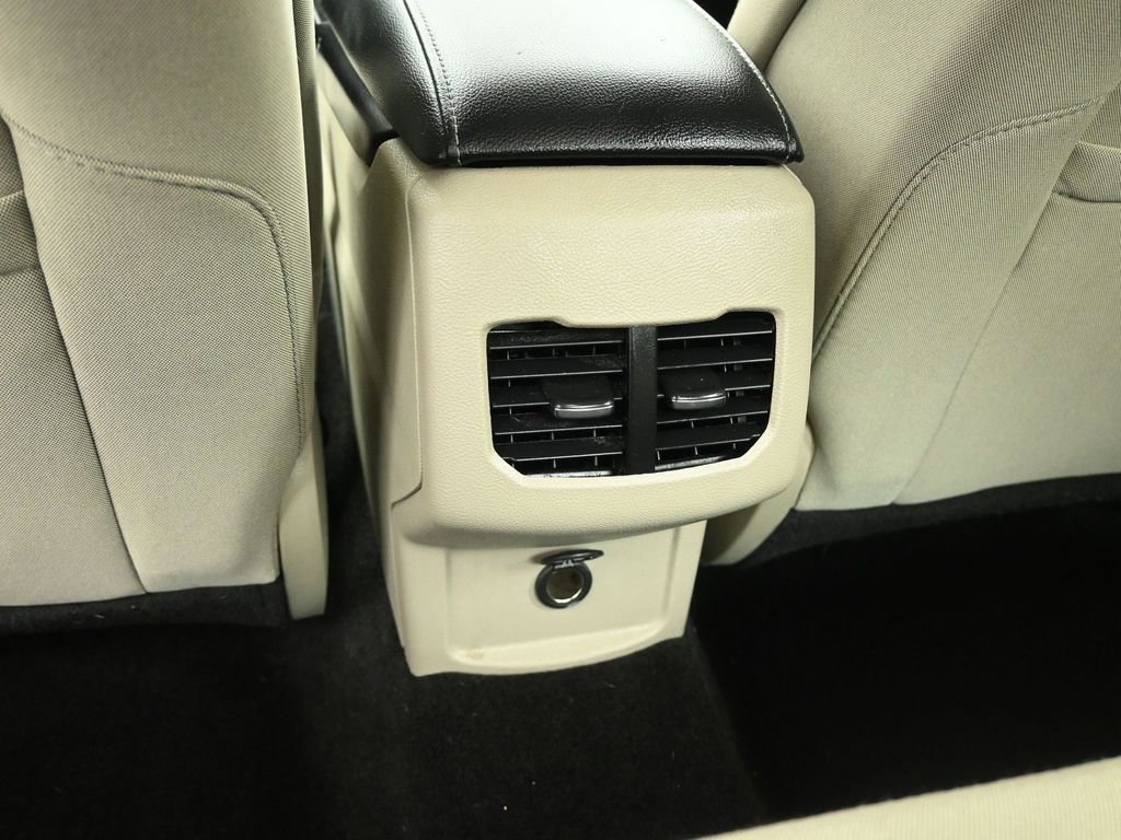 Certified 2018 Ford Fusion SE w/ Fusion SE Technology Package image 20