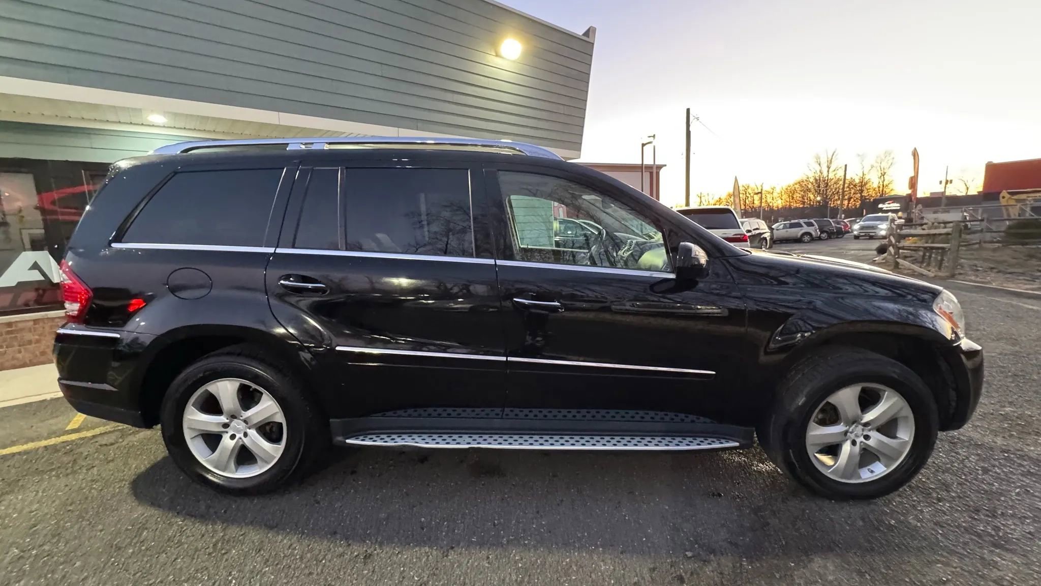 Used 2010 Mercedes-Benz GL 450 4MATIC image 7