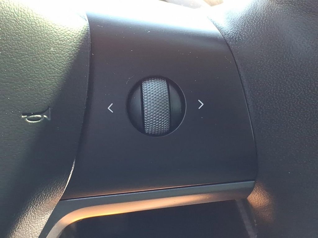 Used 2023 Tesla Model 3 Standard Range RWD image 8