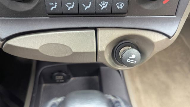 Used 2005 Hyundai Sonata GL FWD image 34