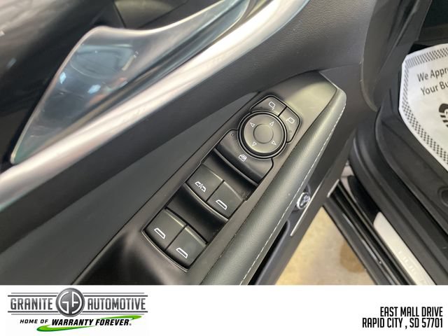 Used 2023 Buick Enclave Essence w/ Experience Buick Package AWD/4WD image 12