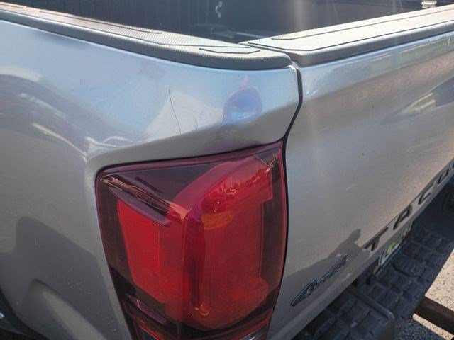 Used 2019 Toyota Tacoma SR w/ SR Convenience Package AWD/4WD image 10