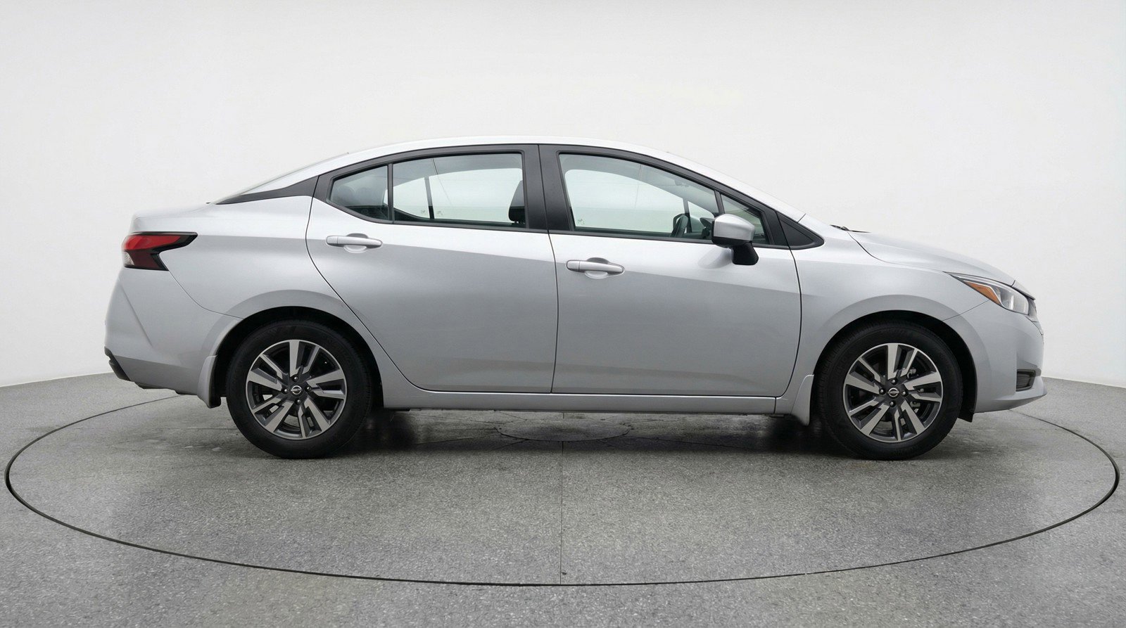 Used 2025 Nissan Versa SV image 11