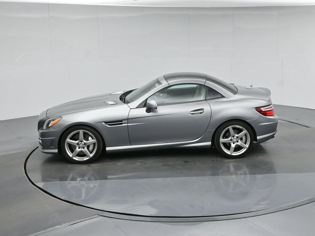 Used 2015 Mercedes-Benz SLK 250 image 38