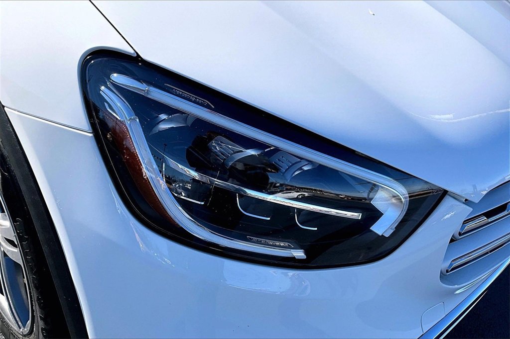 Used 2020 Mercedes-Benz GLC 300 4MATIC image 29