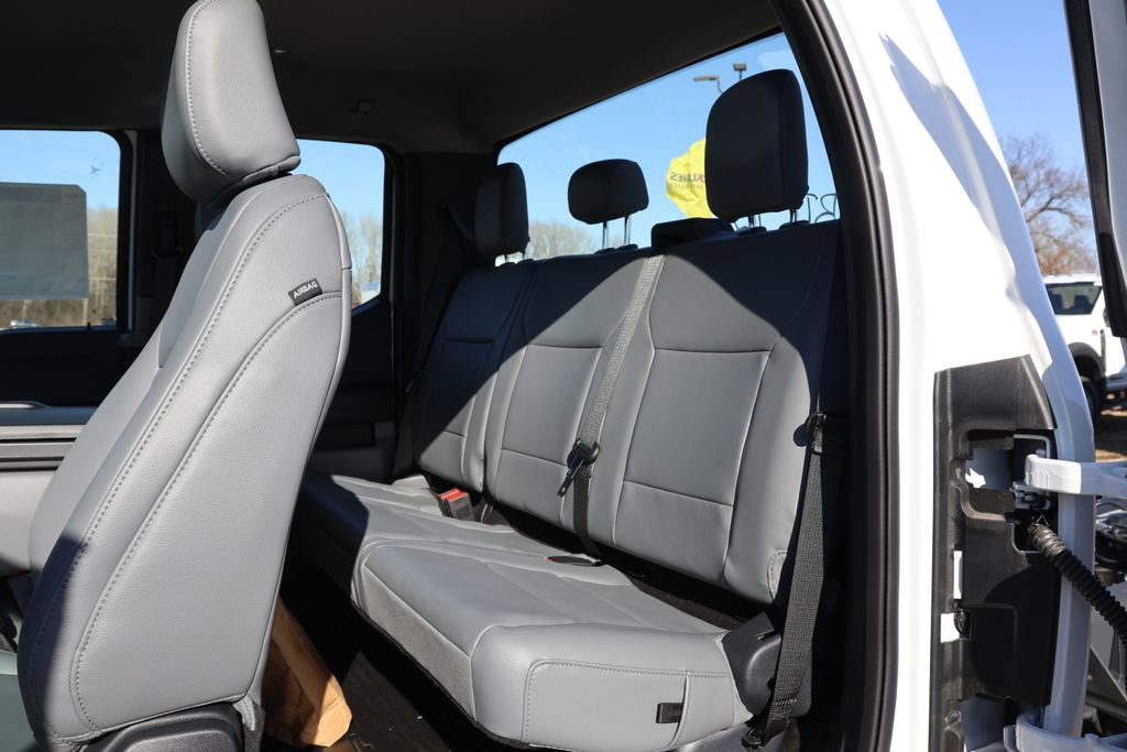 New 2024 Ford F550 4x4 SuperCab Super Duty image 26