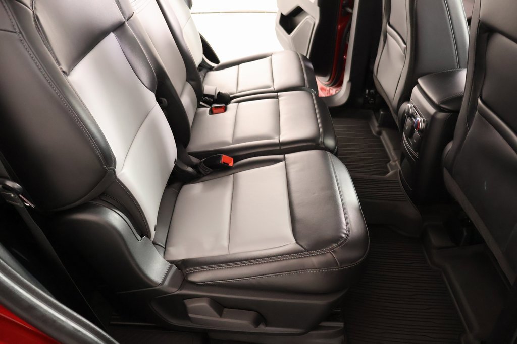 Used 2022 Ford Explorer XLT w/ Equipment Group 202A image 16