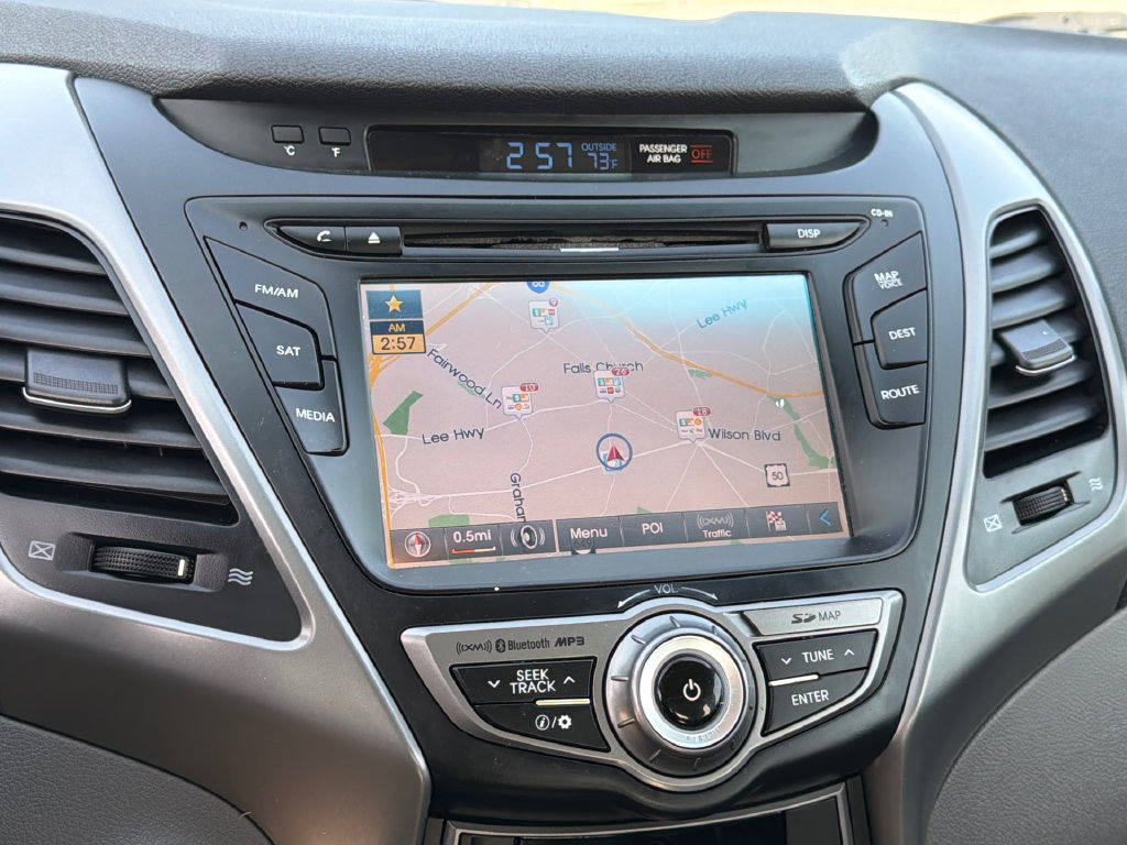 Used 2015 Hyundai Elantra Sport w/ Option Group 04 FWD image 23