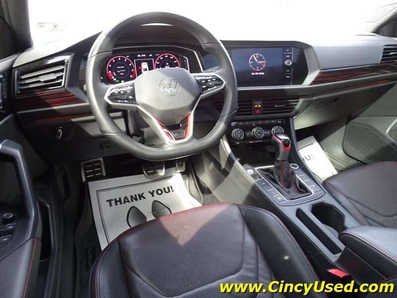 Used 2022 Volkswagen Jetta GLI Autobahn FWD image 9