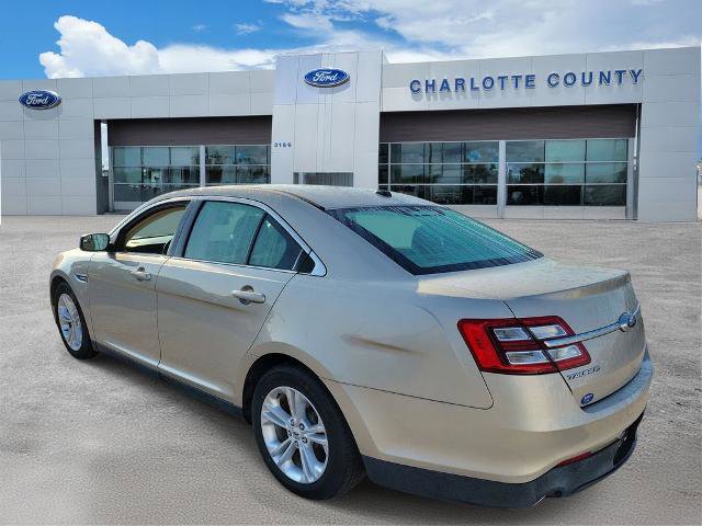 Certified 2017 Ford Taurus SE image 4