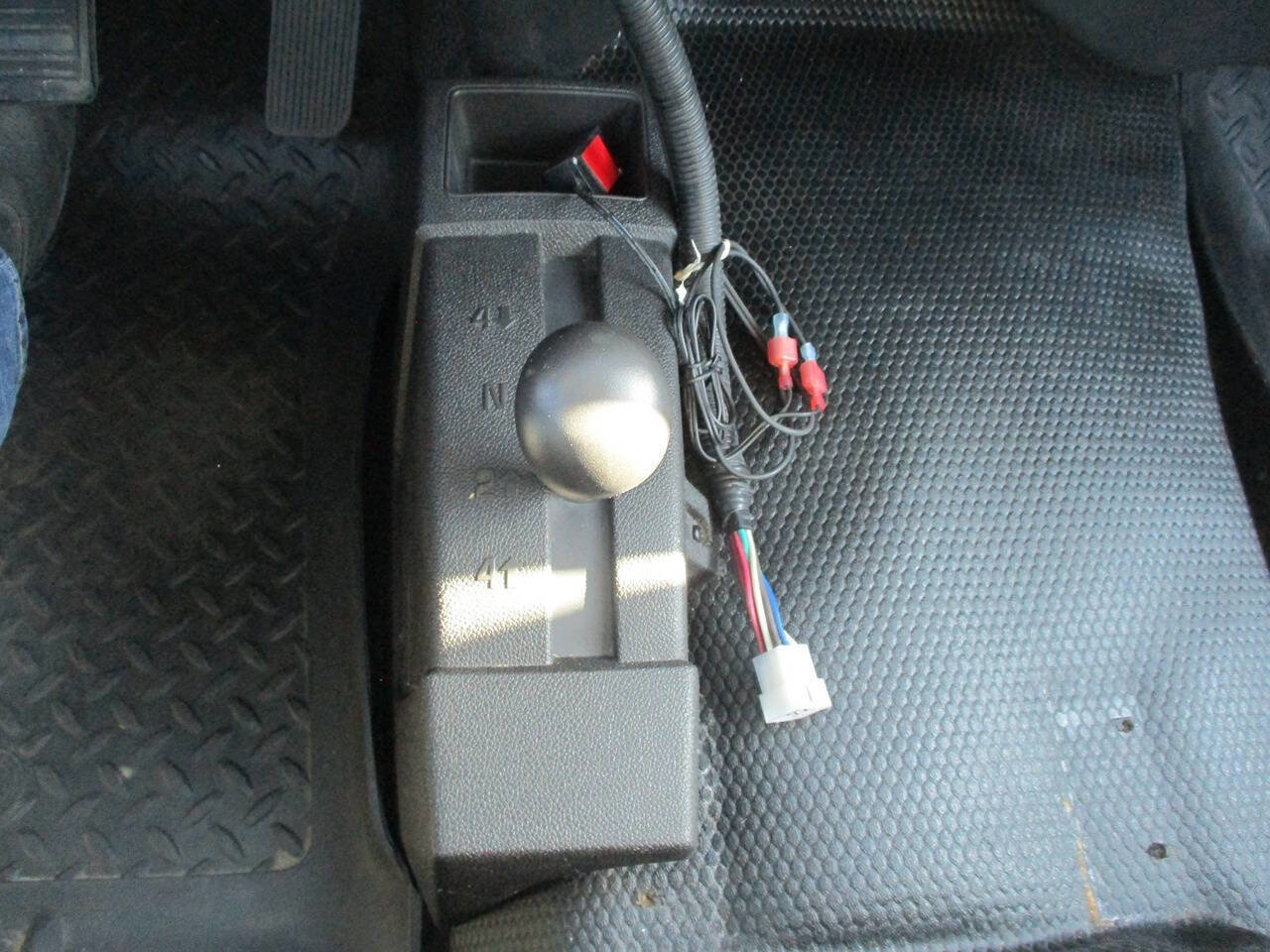 Used 2012 GMC Sierra 2500 W/T w/ Snow Plow Prep Package image 15