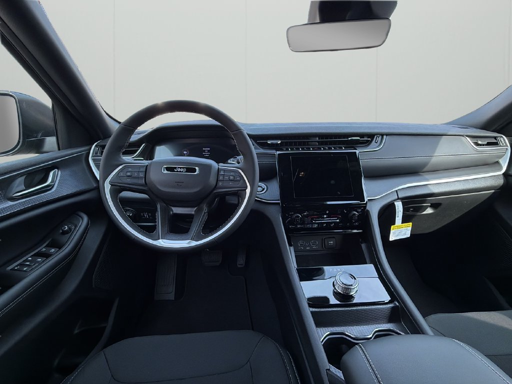 New 2026 Jeep Grand Cherokee Laredo X AWD/4WD image 9