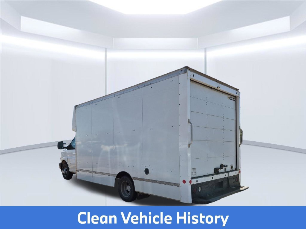 Used 2021 Chevrolet Express 3500 w/ Power Convenience Package RWD image 2