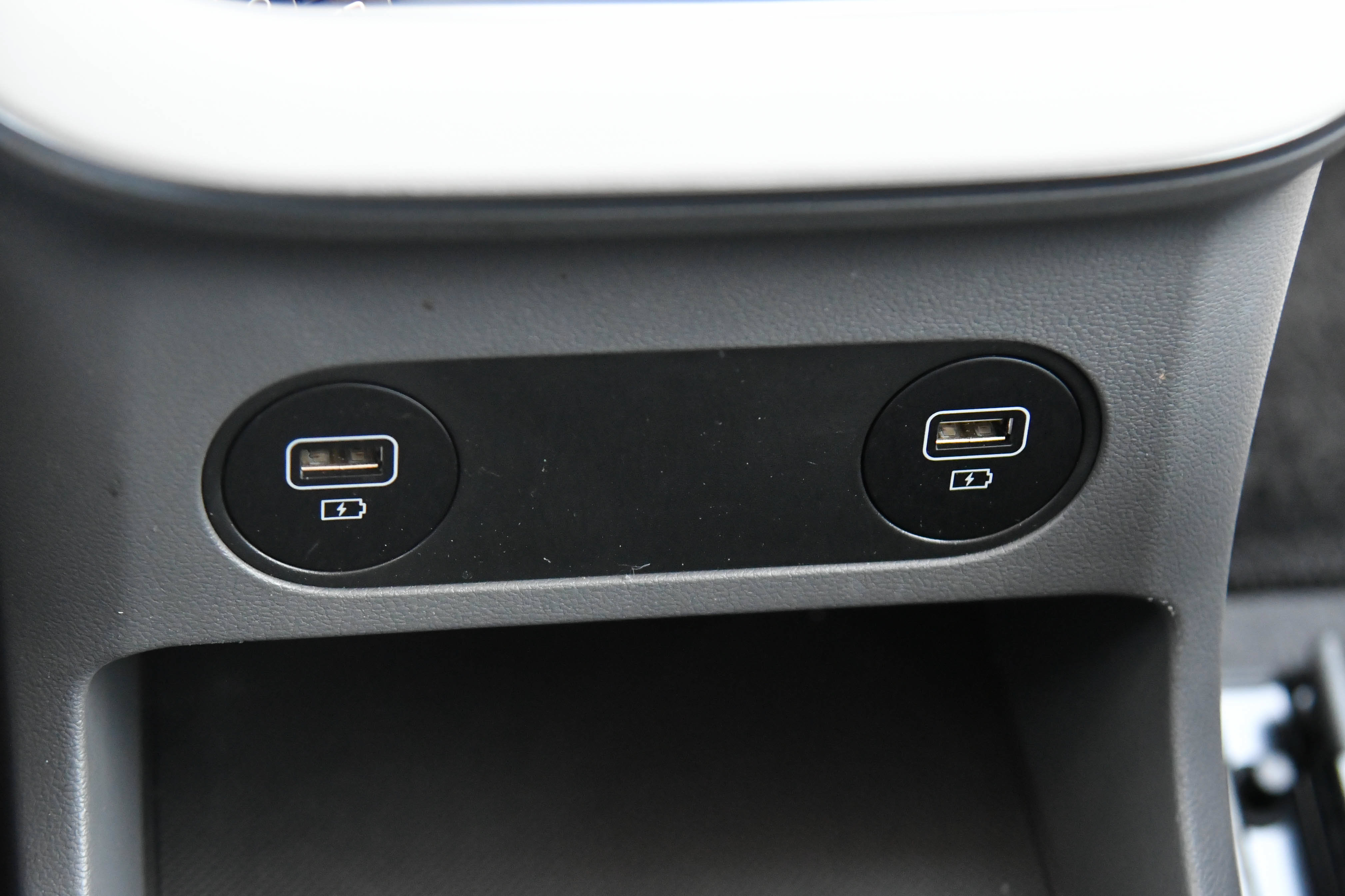 Used 2024 Hyundai Ioniq 5 SE RWD image 27