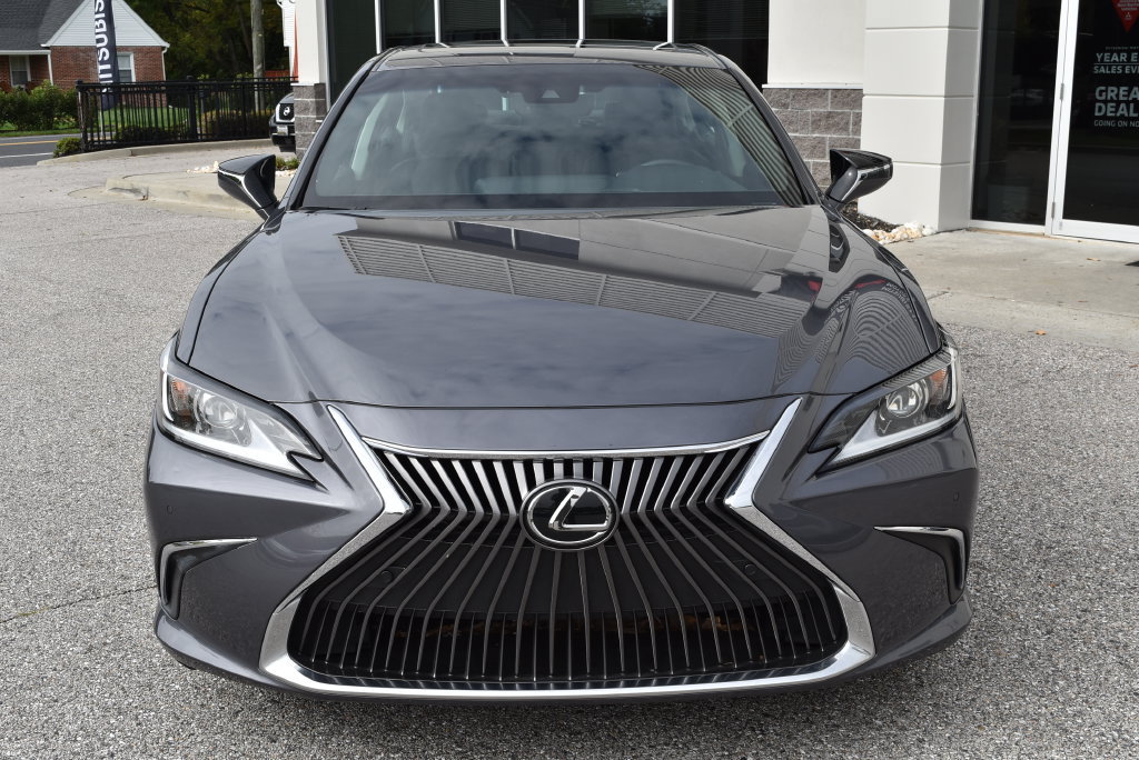 Used 2019 Lexus ES 350 w/ Premium Package FWD image 3