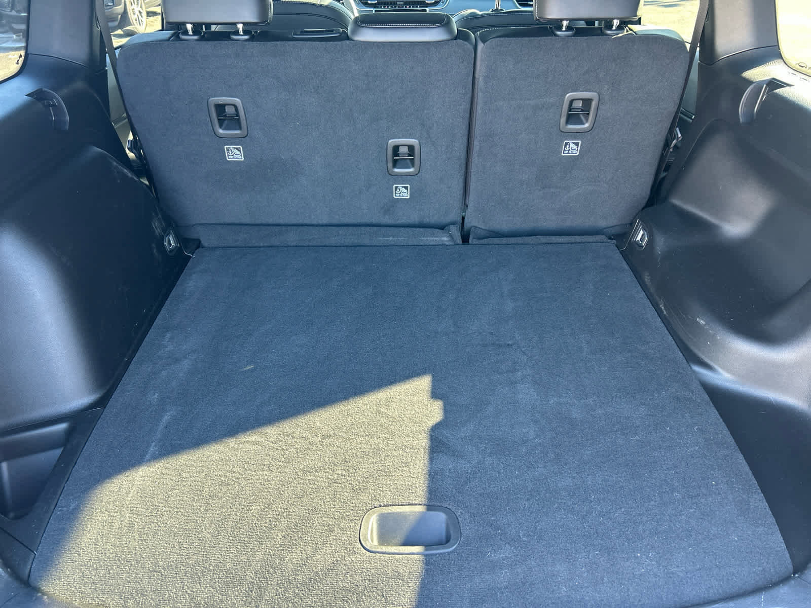 Used 2025 Jeep Grand Cherokee Altitude image 38