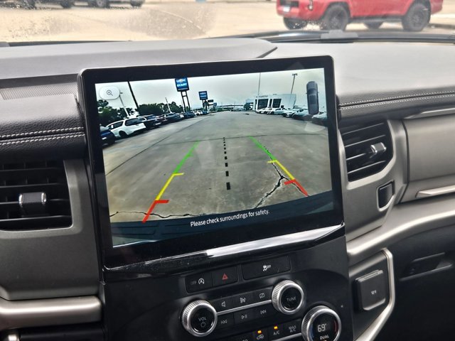 Used 2024 Ford Expedition Max XLT RWD image 16