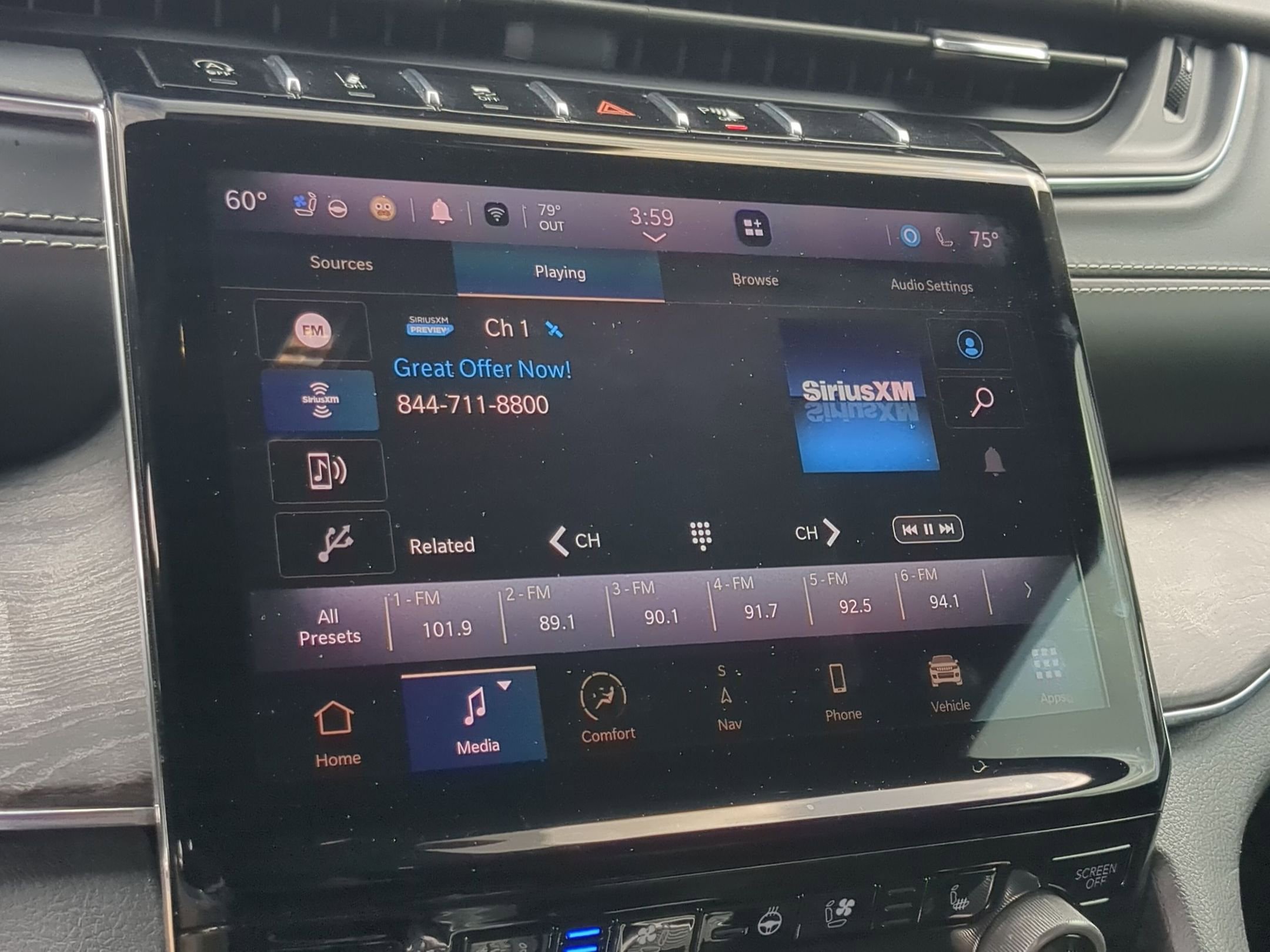 Used 2022 Jeep Grand Cherokee L Overland w/ Advanced Protech Group III image 15