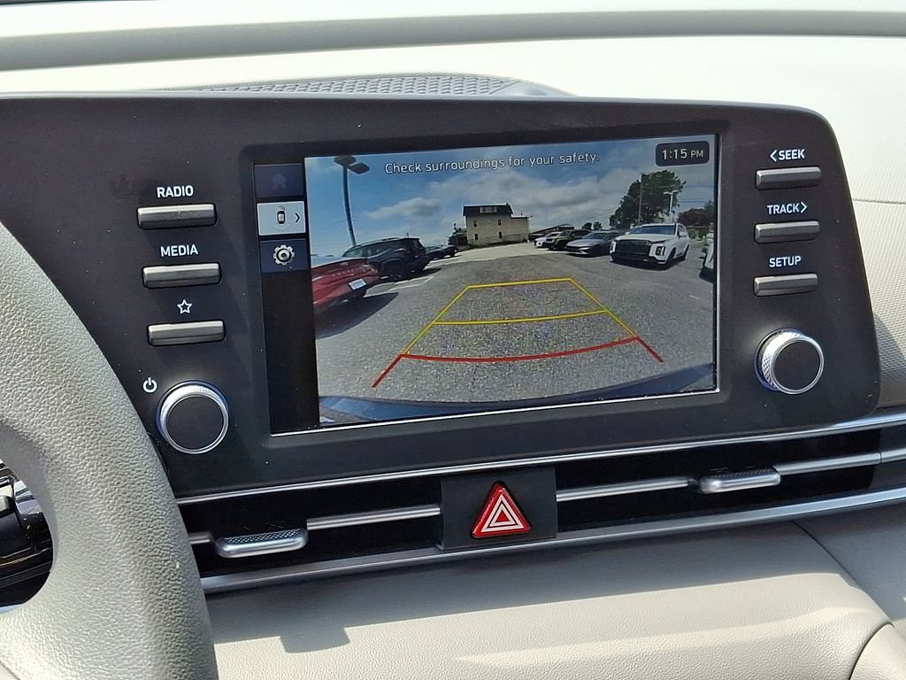Certified 2025 Hyundai Elantra SE w/ Cargo Package FWD image 18