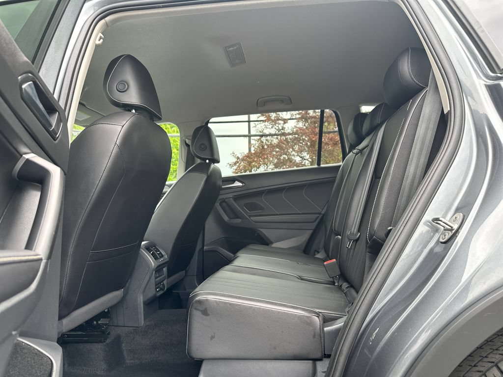 Certified 2024 Volkswagen Tiguan SE AWD/4WD image 18