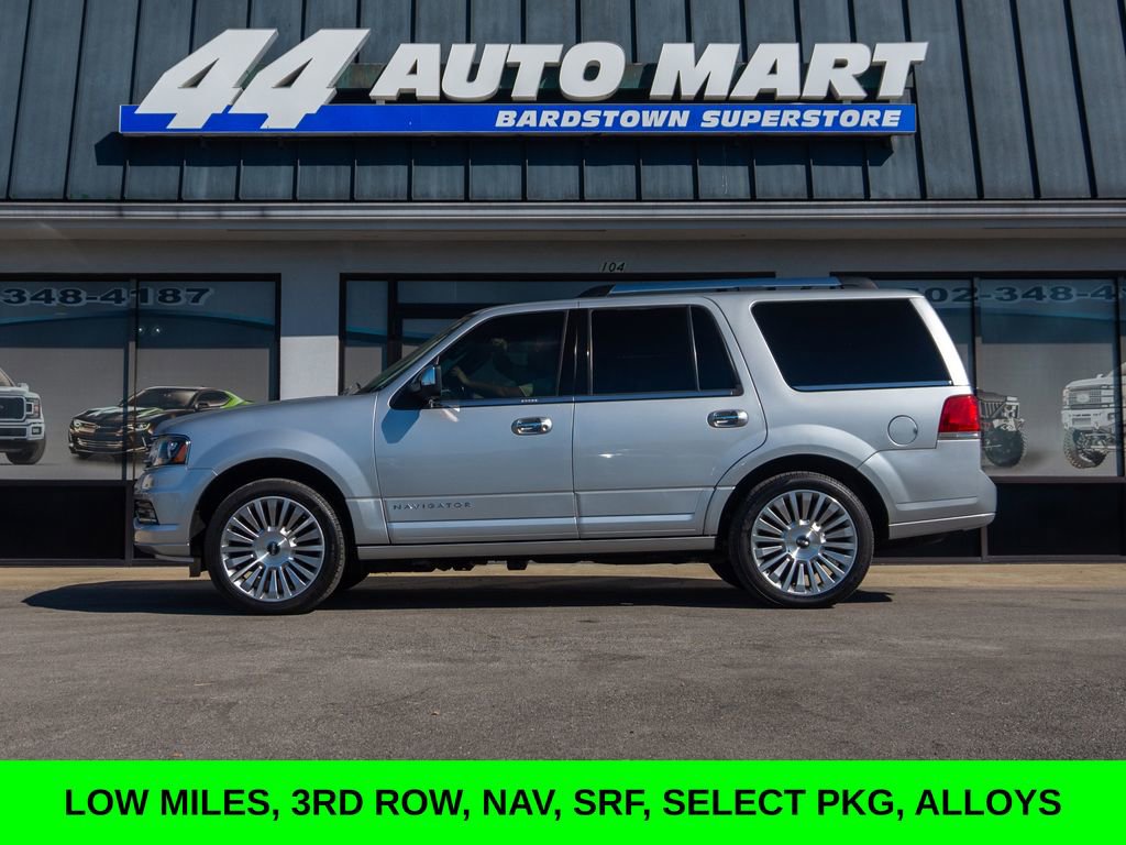 Used 2017 Lincoln Navigator Select image 8