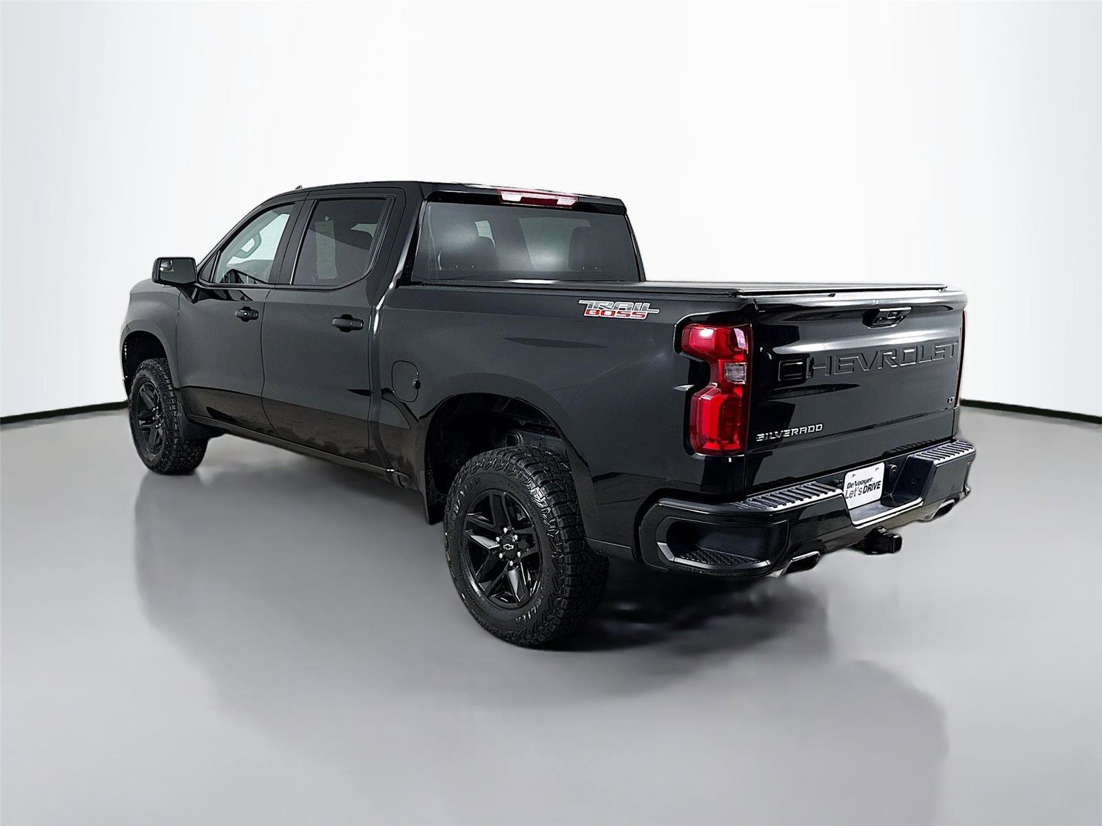 Used 2023 Chevrolet Silverado 1500 LT Trail Boss AWD/4WD image 7