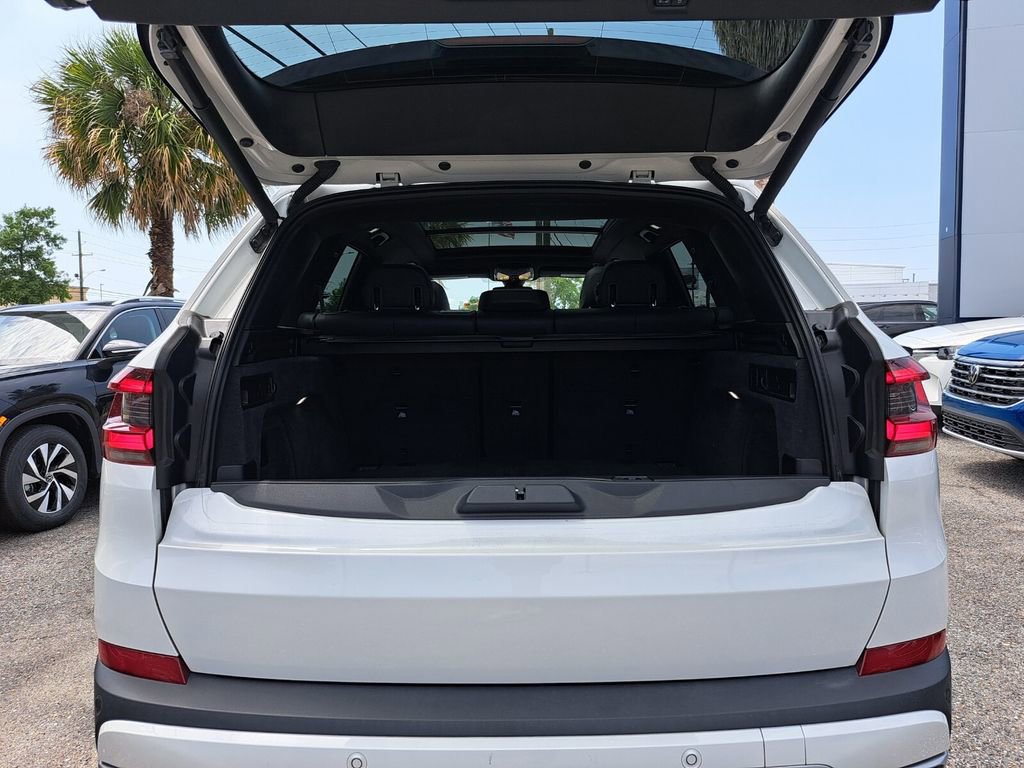 Used 2023 BMW X5 sDrive40i w/ Premium Package RWD image 25