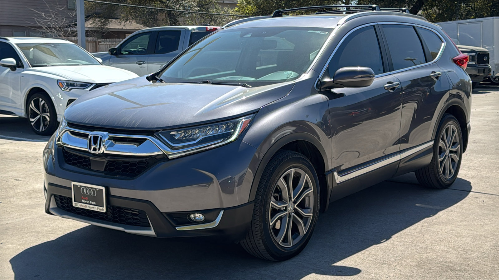 Used 2019 Honda CR-V Touring image 3