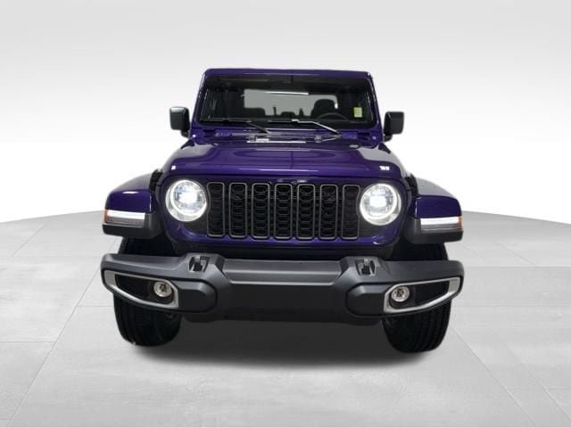 New 2026 Jeep Gladiator Sport AWD/4WD image 3