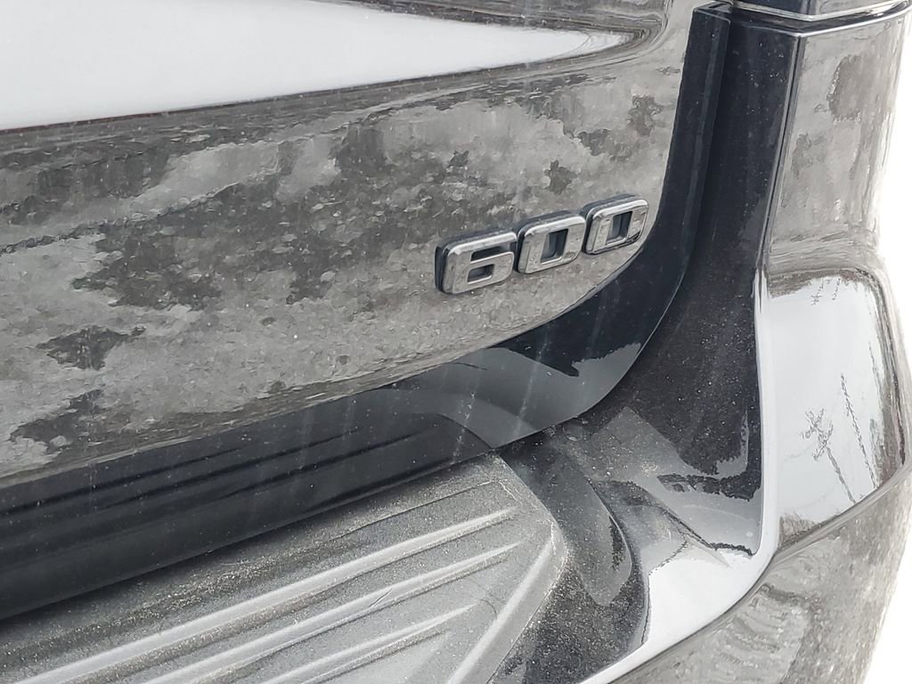 Used 2023 Cadillac Escalade ESV Sport Platinum w/ Heavy-Duty Trailer Package image 38