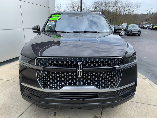 Certified 2025 Lincoln Navigator Reserve image 10