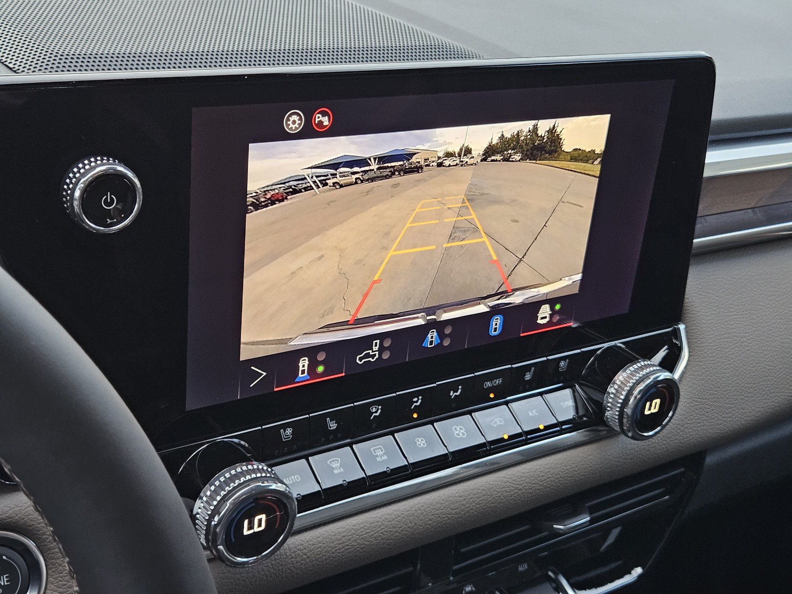 New 2026 GMC Canyon Denali AWD/4WD image 13
