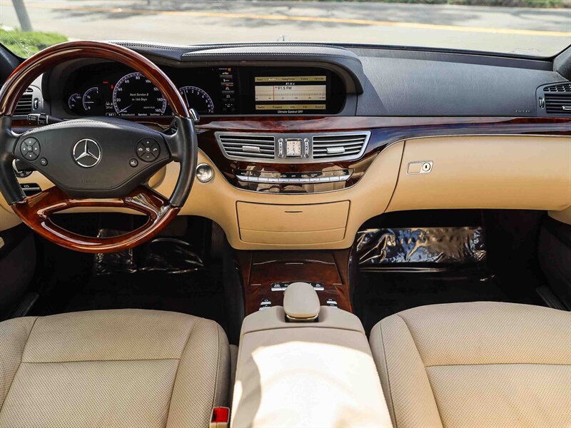 Used 2012 Mercedes-Benz S 550 image 17