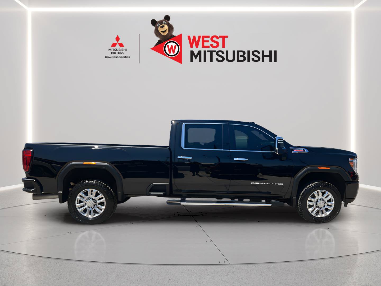 Used 2022 GMC Sierra 3500 Denali w/ Denali Ultimate Package AWD/4WD image 6
