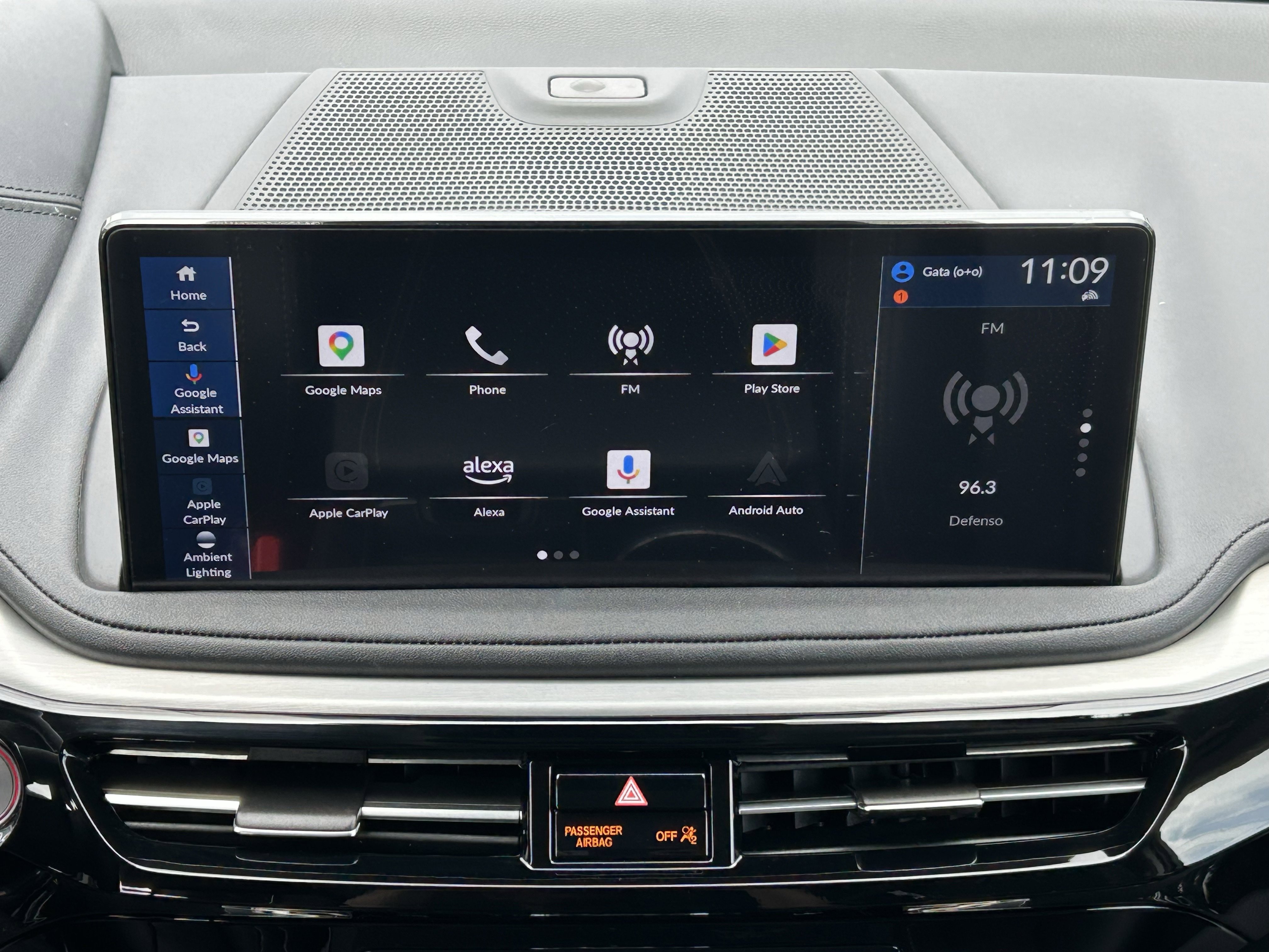 Used 2025 Acura MDX FWD w/ Technology Package image 15