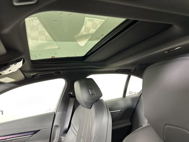 Used 2024 BMW i5 eDrive40i w/ Premium Package image 6